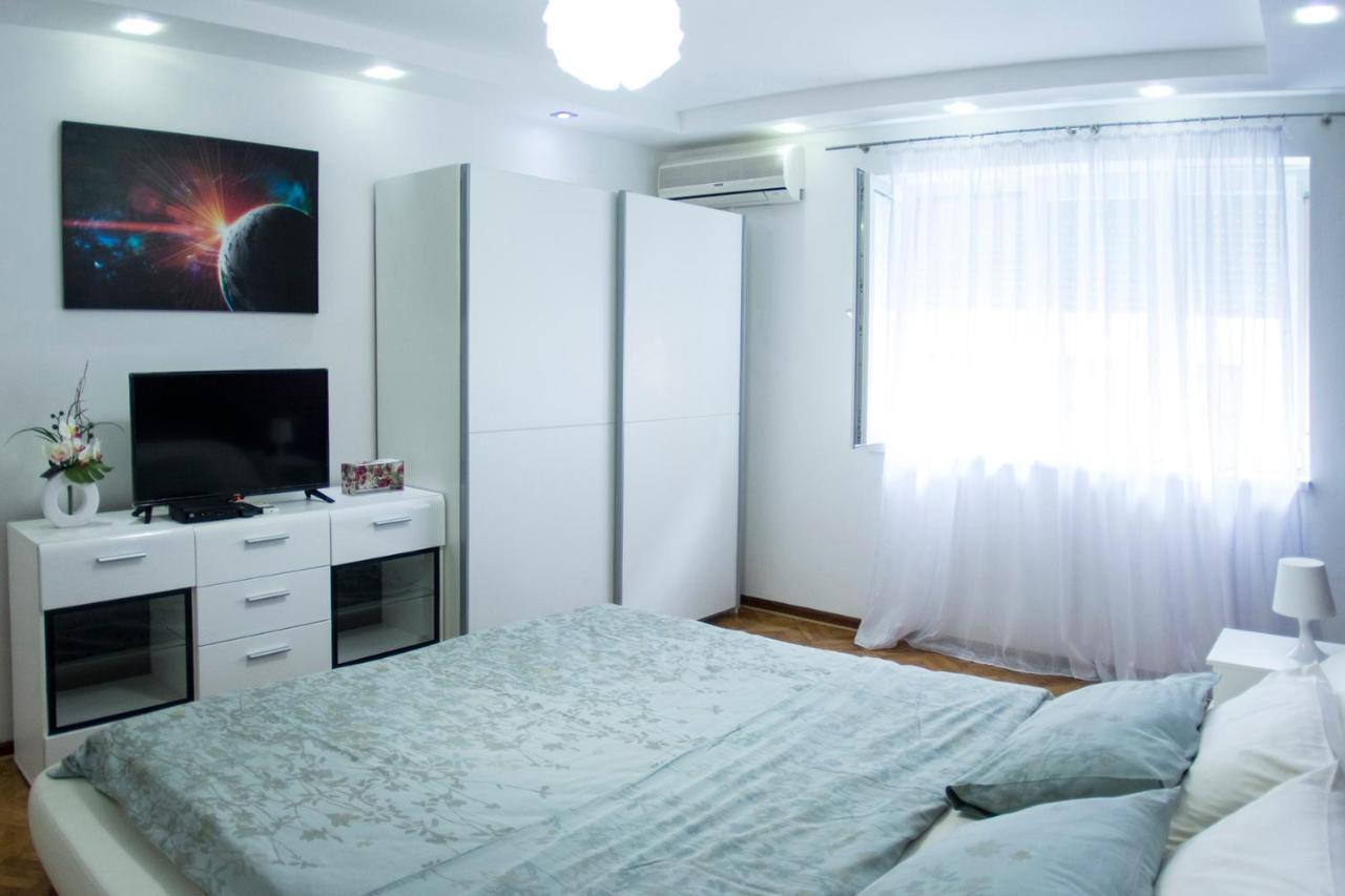 White Night City Center Apartman بلغراد المظهر الخارجي الصورة
